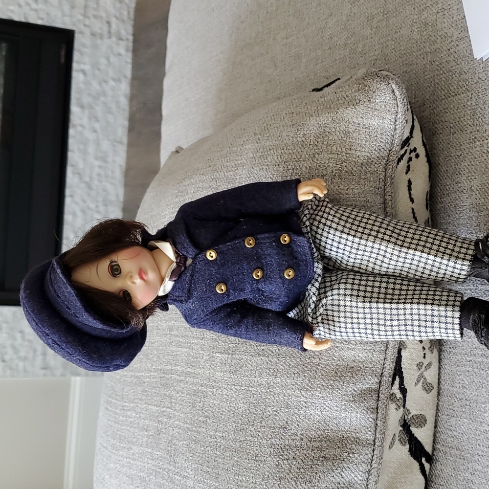 Madame Alexander Doll, Laurie Little.